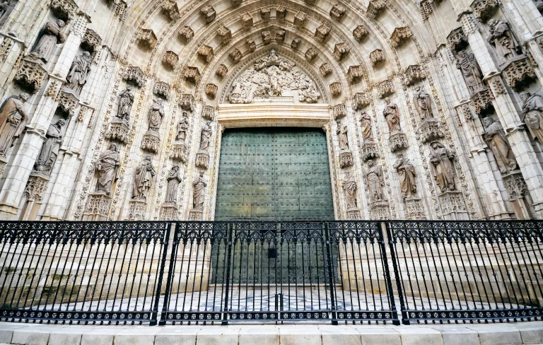 Entrada a Catedral y Giralda de Sevilla con audioguia 5 768x488