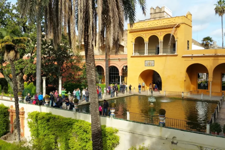 Visita guiada Sevilla monumental fuente de mercurio real alcazar sevilla 768x512