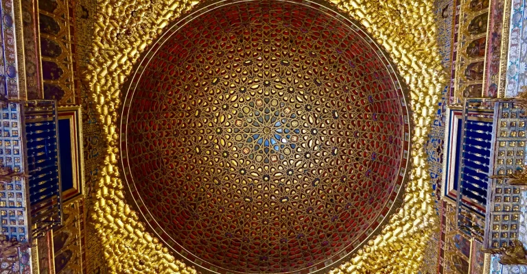 cupula alcazar tour guiado Visita guiada Sevilla Monumental 768x400