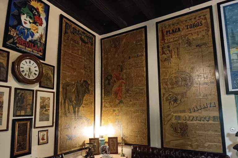 decoracion interior palacio duenas visita guiada 768x512